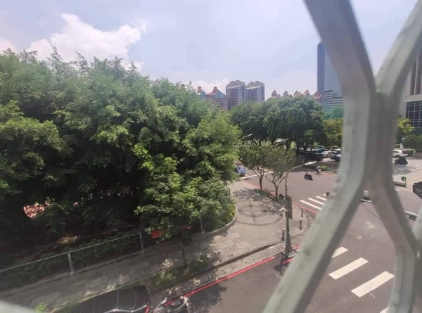 高雄勞工公園優質5套房獅甲捷運站附近